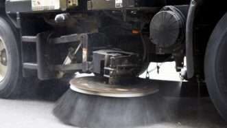 streetsweeper_1161x653 | Brad Calkins / Dreamstime.com