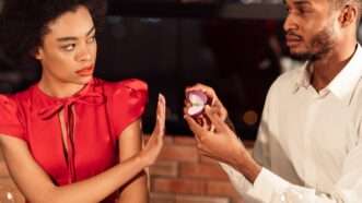 Woman rejecting marriage proposal | Prostockstudio / Dreamstime.com